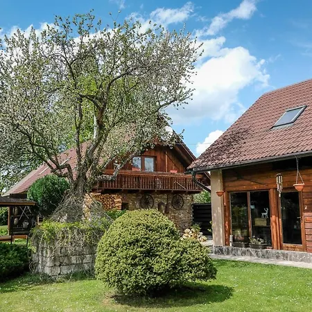 Vidiecky Dom Alexsandra - V Sukromi *