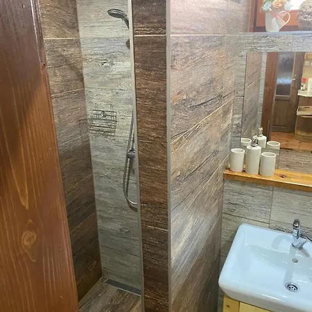 Vidiecky Dom Alexsandra - V Sukromi *