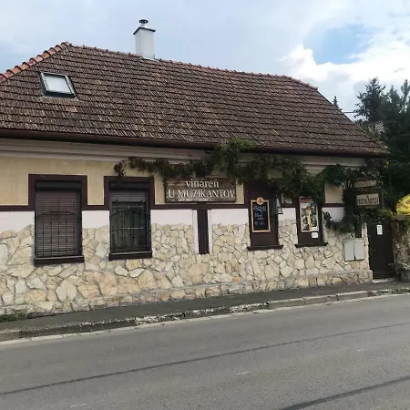 Vidiecky Dom Alexsandra - V Sukromi Casa di campagna *